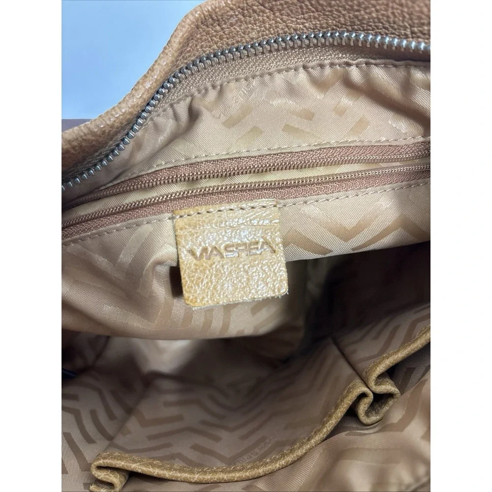 Via Sipiga 100% GOAT Leather Caramel Shoulder‎ Bag